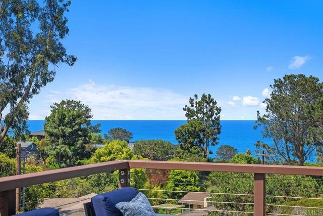 555 Amphitheatre Drive, Del Mar, CA 92014