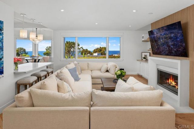 555 Amphitheatre Drive, Del Mar, CA 92014