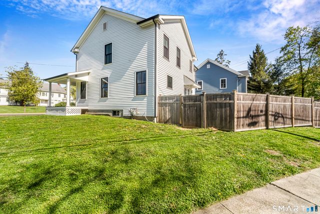 273 Brooklawn Avenue, Bridgeport, CT 06604