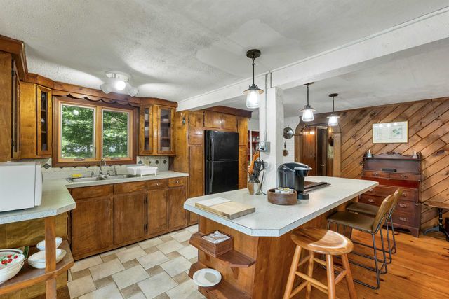 8-11 River Road, Barrington, NH 03825