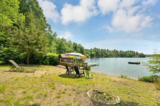 8-11 River Road, Barrington, NH 03825