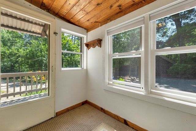 8-11 River Road, Barrington, NH 03825