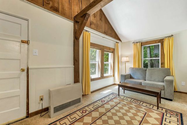 8-11 River Road, Barrington, NH 03825