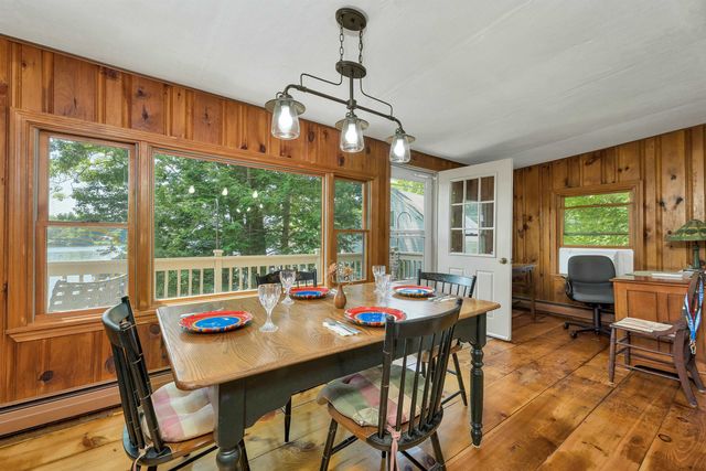 8-11 River Road, Barrington, NH 03825