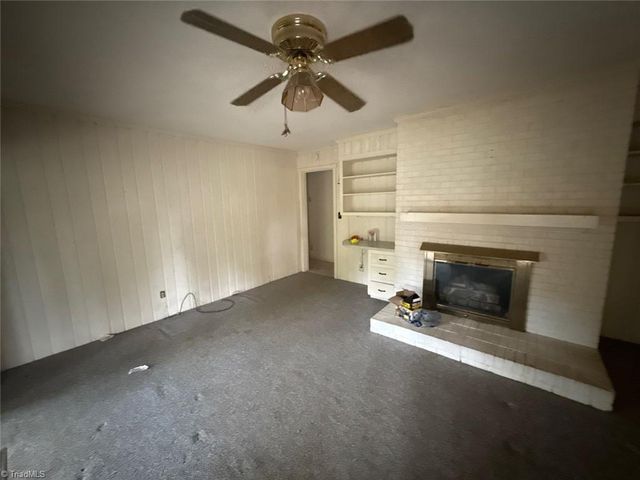2631 Creekwood Drive, Winston-salem, NC 27103