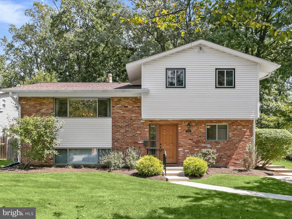 1718 EVELYN DR, Rockville, MD 20852