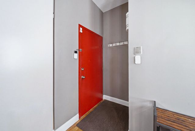 470 Silver St Apt 123, Manchester, NH 03103