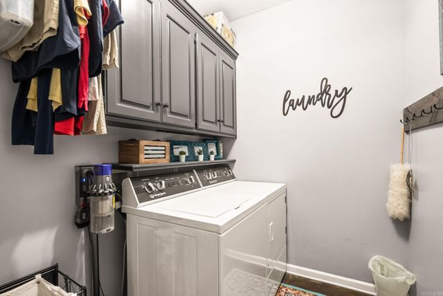 27 Winona Drive, Maumelle, AR 72113