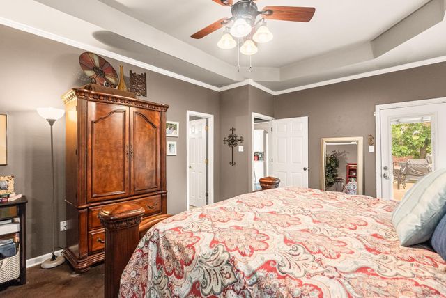27 Winona Drive, Maumelle, AR 72113