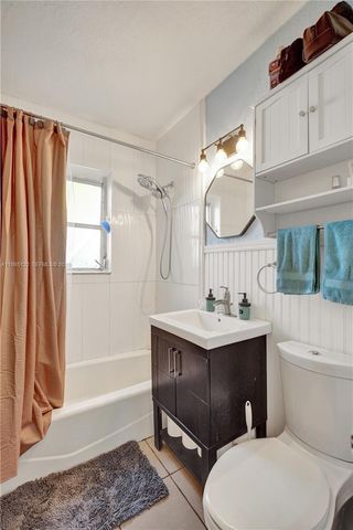 6420 SW 58th Pl, South Miami, FL 33143