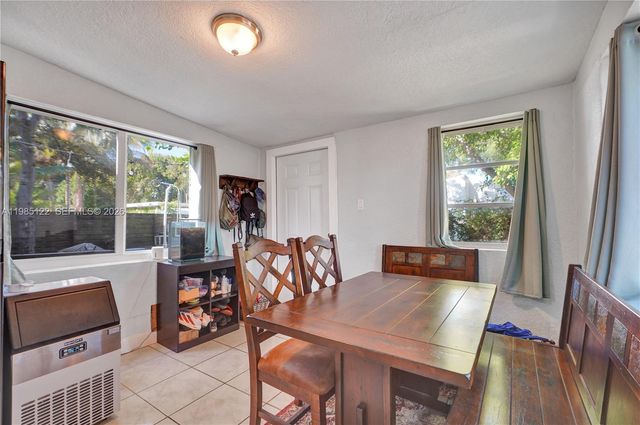 6420 SW 58th Pl, South Miami, FL 33143