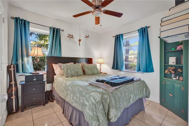 6420 SW 58th Pl, South Miami, FL 33143