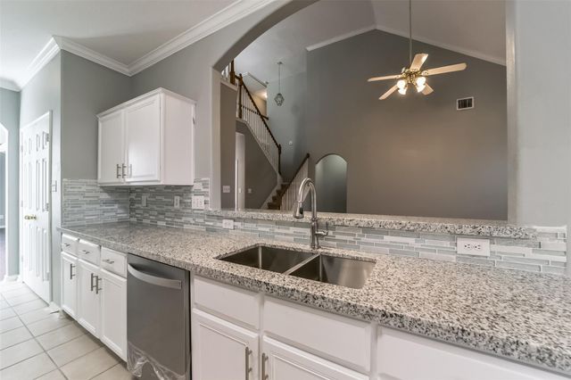 440 Mystic Trail Loop, Kingwood, TX 77339