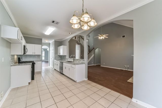 440 Mystic Trail Loop, Kingwood, TX 77339
