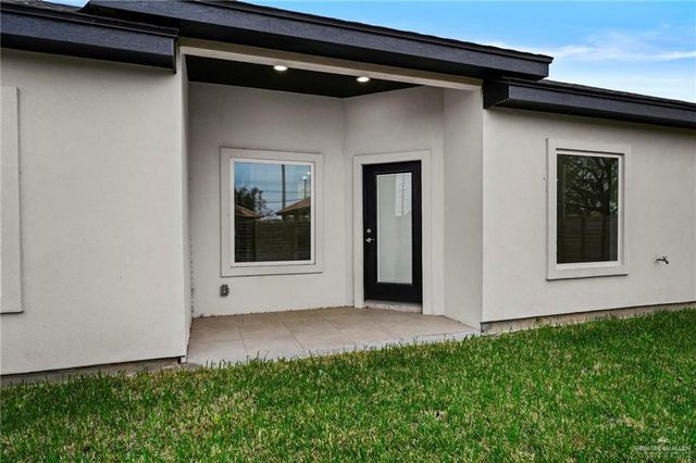 1733 E Pinnacle Drive, Edinburg, TX 78542