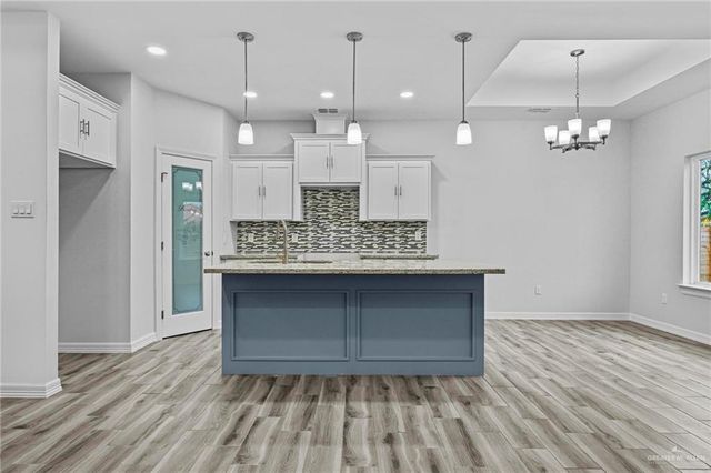 1733 E Pinnacle Drive, Edinburg, TX 78542