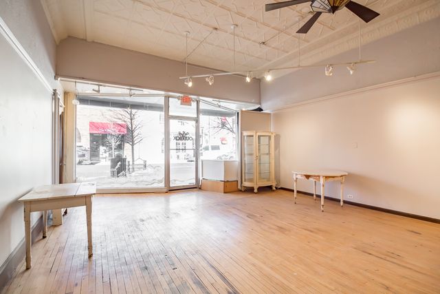 71 N Williams Street, Crystal Lake, IL 60014