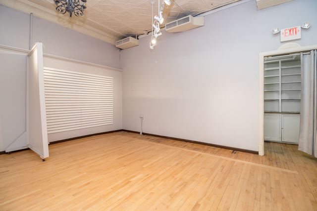 71 N Williams Street, Crystal Lake, IL 60014