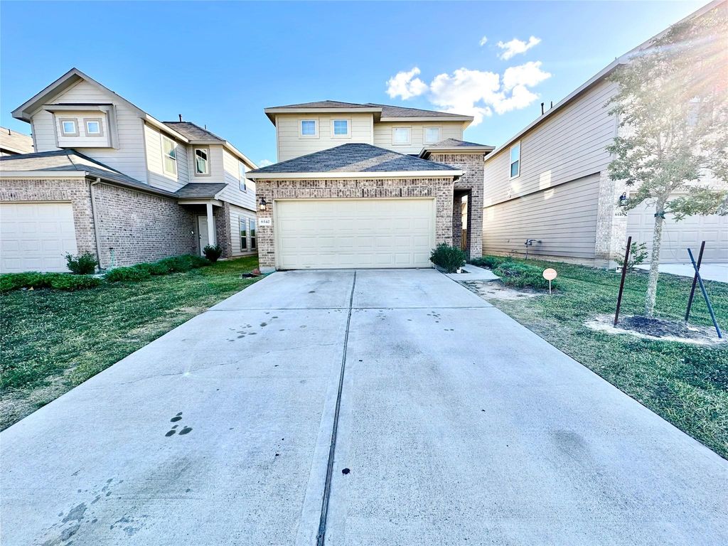 6542 Castle Loch Court, Houston, TX 77048