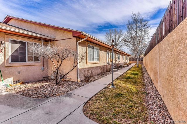 1512 E 21st Street B, Pueblo, CO 81001