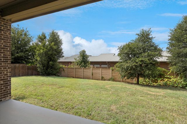 10817 Pedernales Falls Drive, Flower Mound, TX 76226