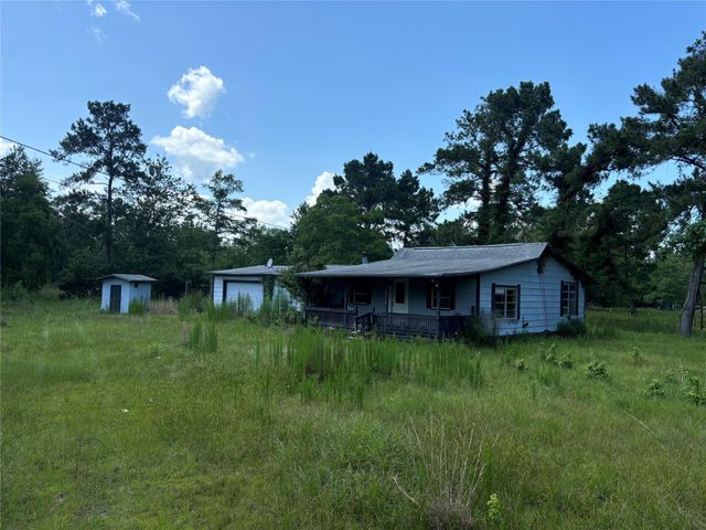 2736 Whitetail Forest Road, Kountze, TX 77625