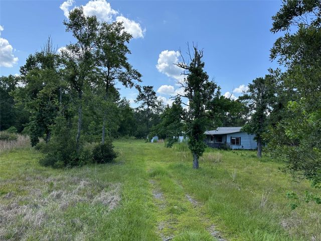 2736 Whitetail Forest Road, Kountze, TX 77625