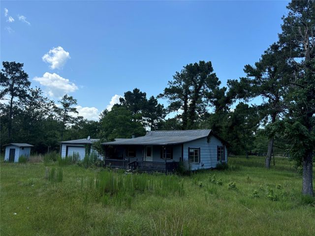 2736 Whitetail Forest Road, Kountze, TX 77625