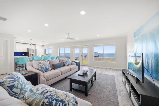 2234 HARBOR VIEW DRIVE, Dunedin, FL 34698