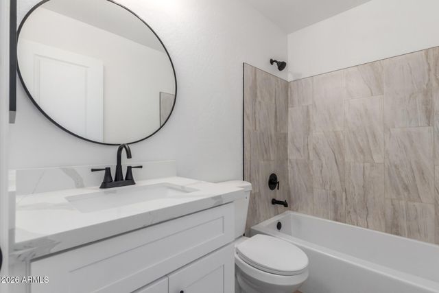 1868 E KACHINA Drive, Casa Grande, AZ 85122