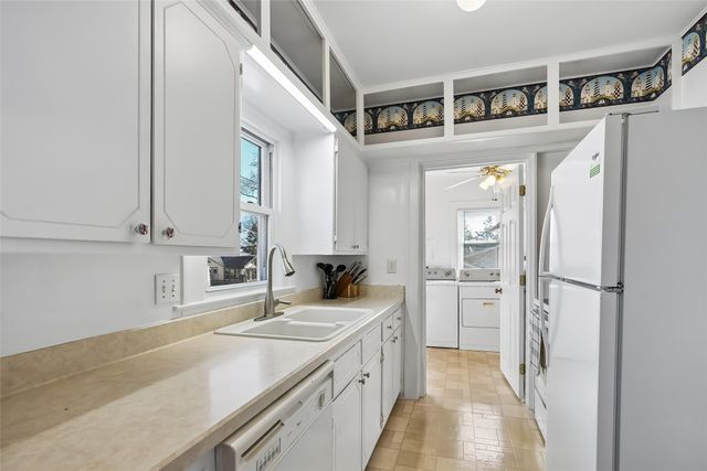 1319 39th Street, Des Moines, IA 50311