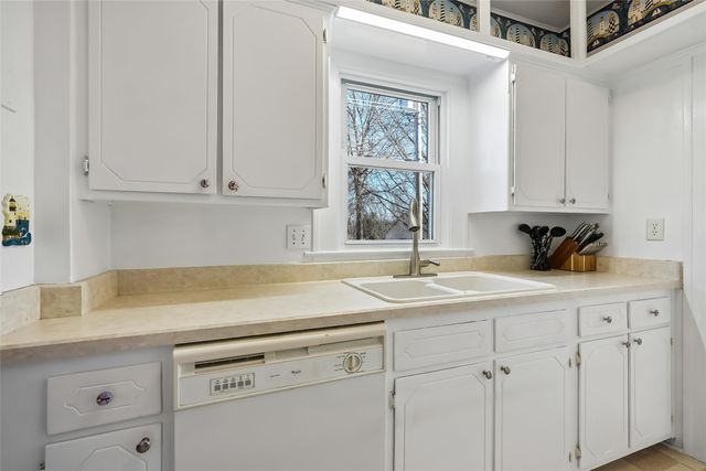 1319 39th Street, Des Moines, IA 50311