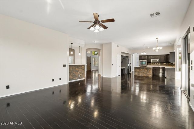 9629 E GRANDVIEW Street, Mesa, AZ 85207