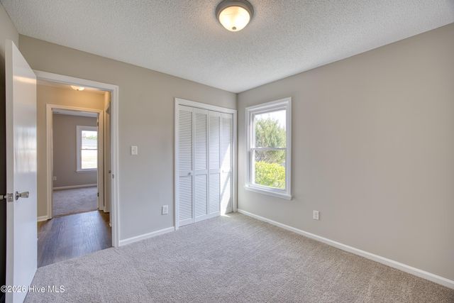 214 W Volant Street, Hubert, NC 28539