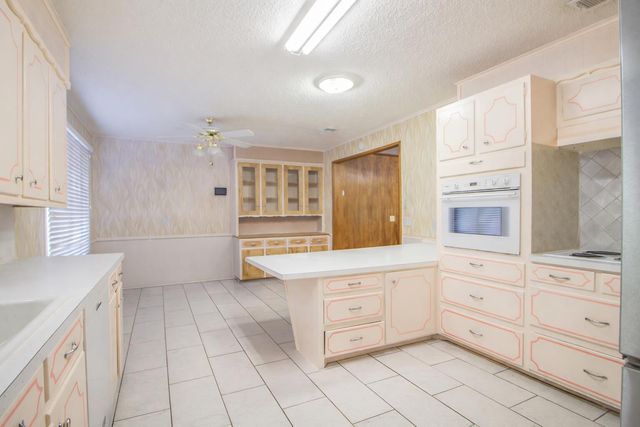 1803 E Buckley Street, Brownfield, TX 79316