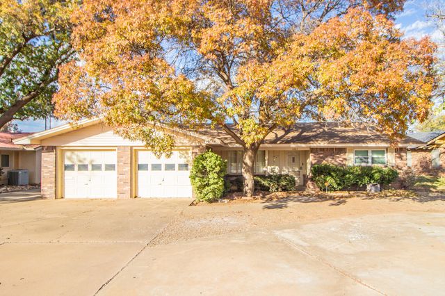 1803 E Buckley Street, Brownfield, TX 79316