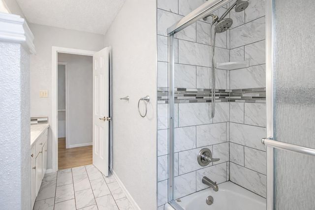 1803 E Buckley Street, Brownfield, TX 79316