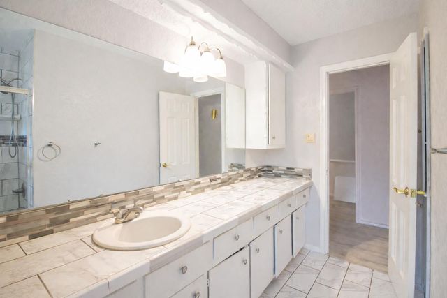 1803 E Buckley Street, Brownfield, TX 79316