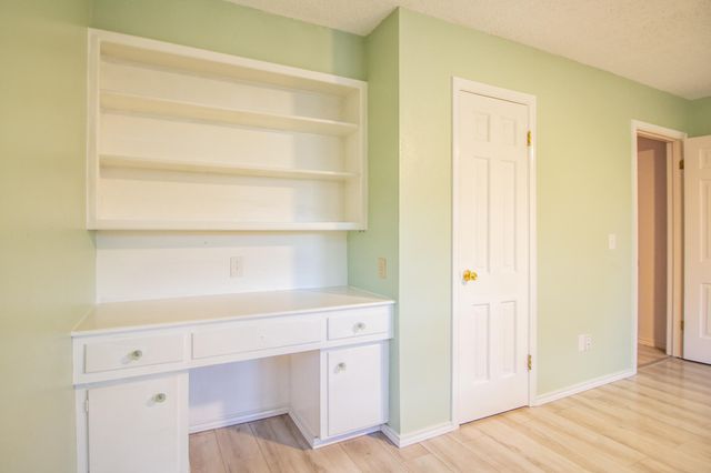 1803 E Buckley Street, Brownfield, TX 79316