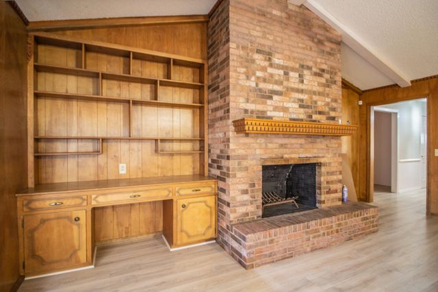 1803 E Buckley Street, Brownfield, TX 79316