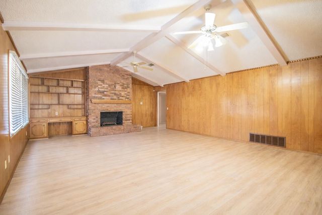 1803 E Buckley Street, Brownfield, TX 79316