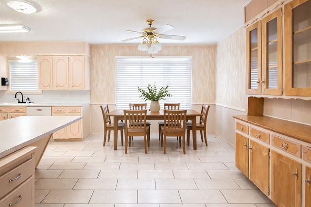 1803 E Buckley Street, Brownfield, TX 79316