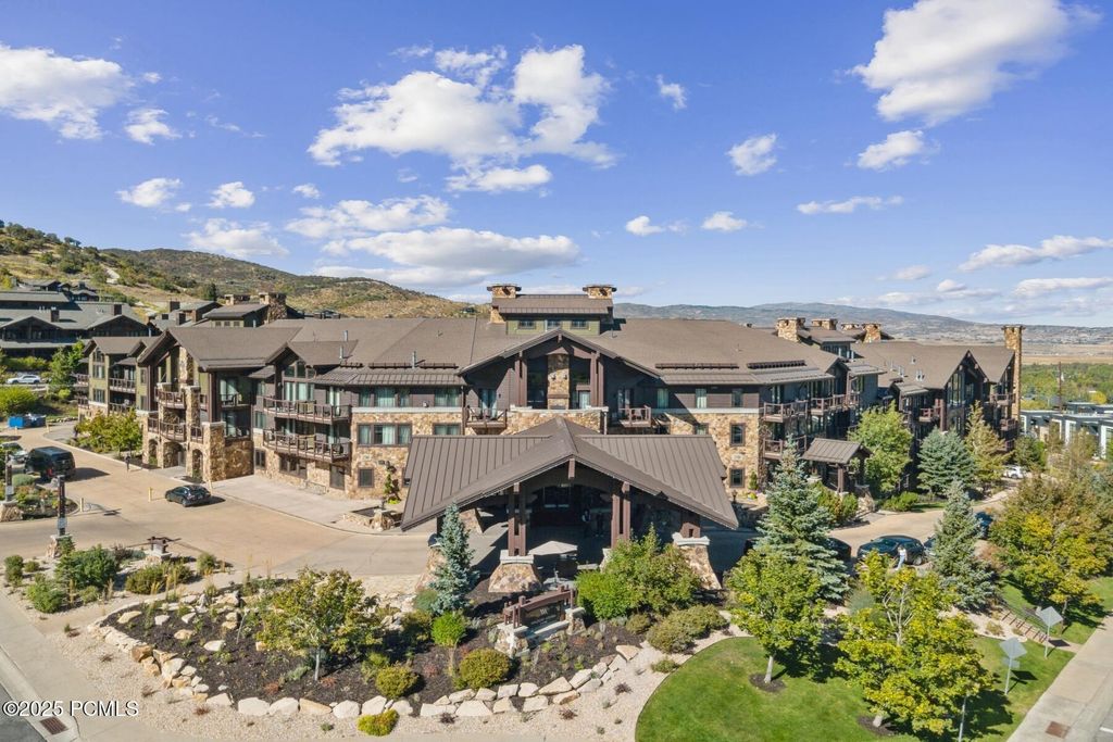 2100 Frostwood Boulevard 7108, Park City, UT 84098
