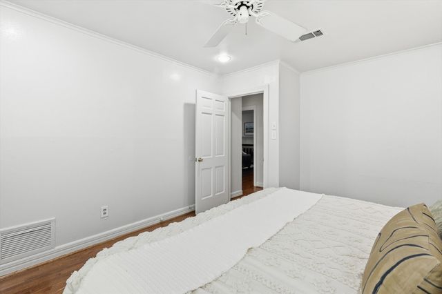 3525 Stadium Drive, Fort Worth, TX 76109