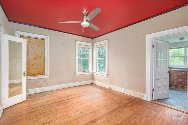 1211 E 49th, Savannah, GA 31404