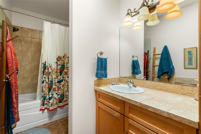 4 Calle Perezoso, Santa Fe, NM 87507