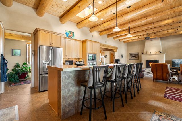 4 Calle Perezoso, Santa Fe, NM 87507