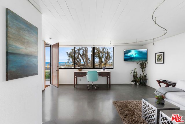 6209 Pacific Avenue 104, Playa Del Rey (los Angeles), CA 90293