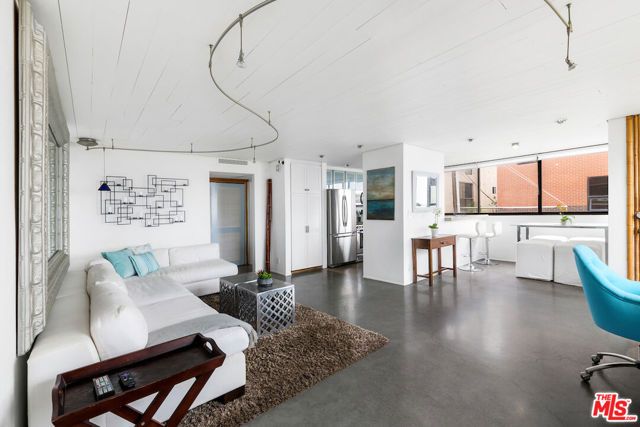 6209 Pacific Avenue 104, Playa Del Rey (los Angeles), CA 90293