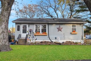 2503 E 24th Street, Des Moines, IA 50317